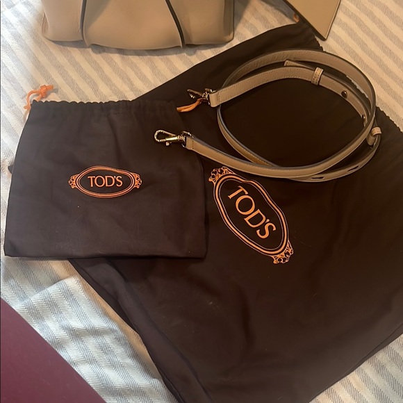 Tod's Timeless T mini tote - Picture 5 of 14